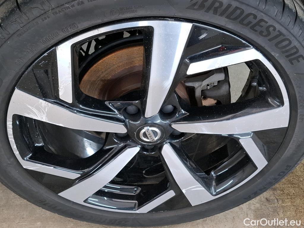  Nissan  Qashqai NISSAN  / 2017 / 5P / Crossover 1.3 DIG-T 160 DCT Tekna #49