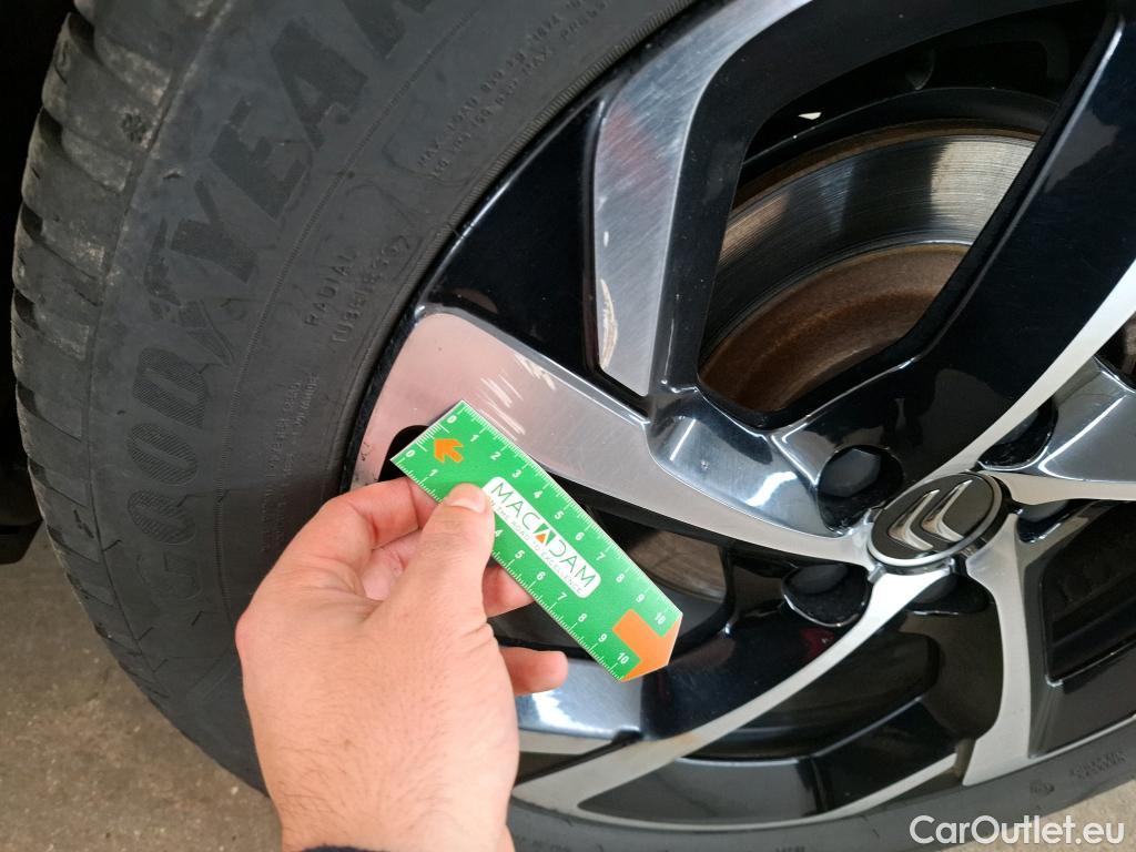  Citroen  C5 CITROEN  Aircross / 2018 / 5P / SUV Hybrid 225 ë-EAT8 Business #18