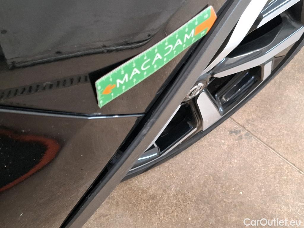  Nissan  Qashqai NISSAN  / 2017 / 5P / Crossover 1.3 DIG-T 160 DCT Tekna #91