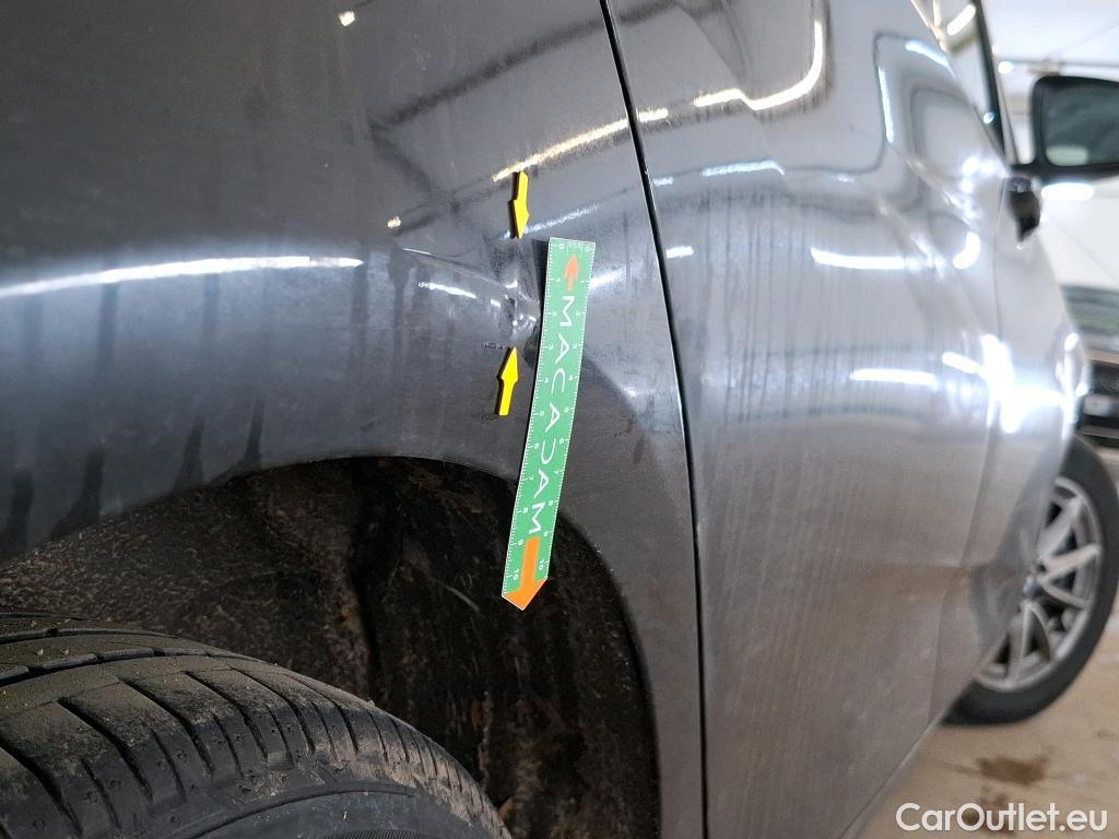  Bmw  Serie 2 BMW  Gran Tourer / 2018 / 5P / monospace 216d Business Design DKG7 #20