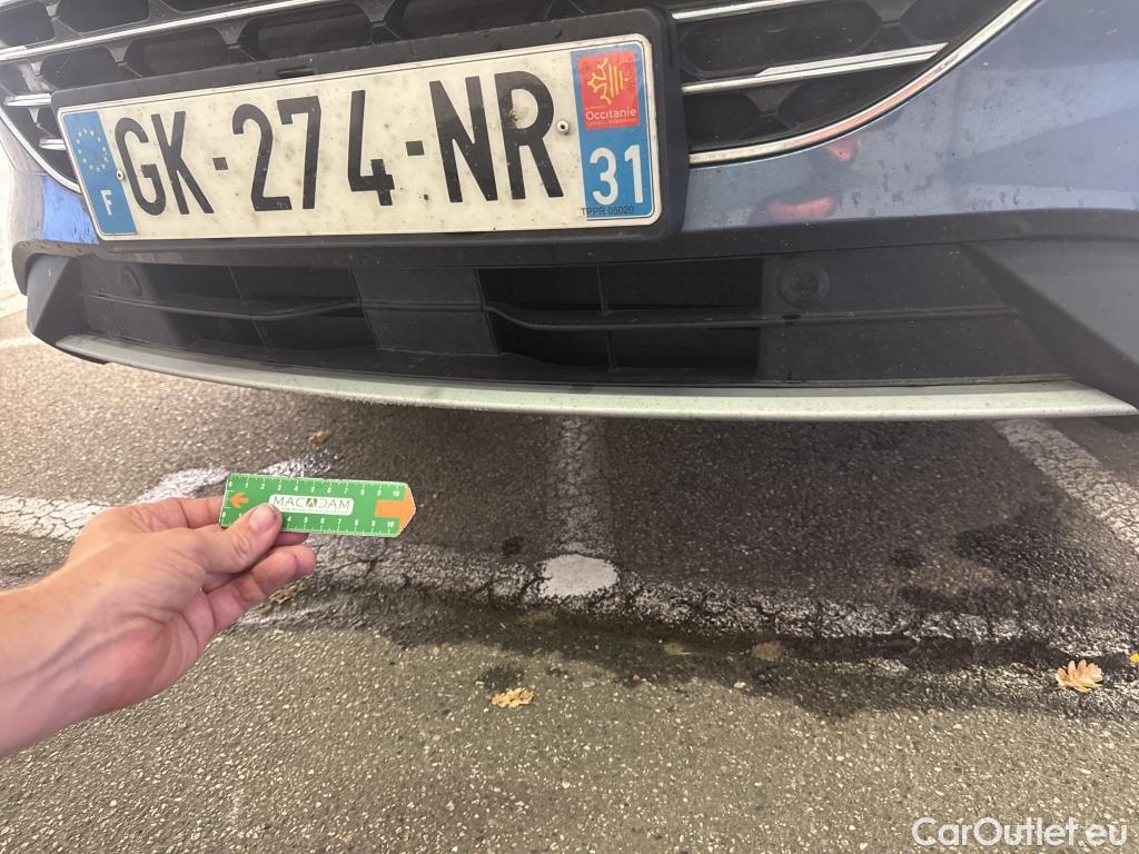  Ford  Kuga FORD  / 2019 / 5P / SUV 2.5 190 hybrid Flexifuel Pshift Titanium #23