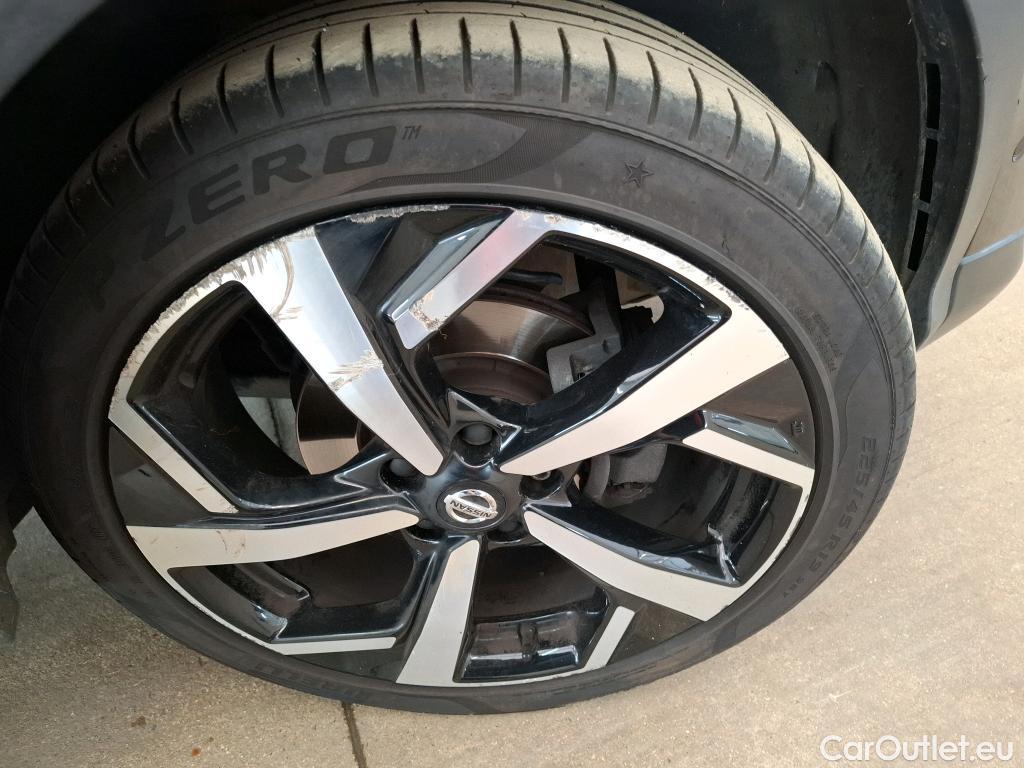  Nissan  Qashqai NISSAN  / 2017 / 5P / Crossover 1.3 DIG-T 160 DCT Tekna #20