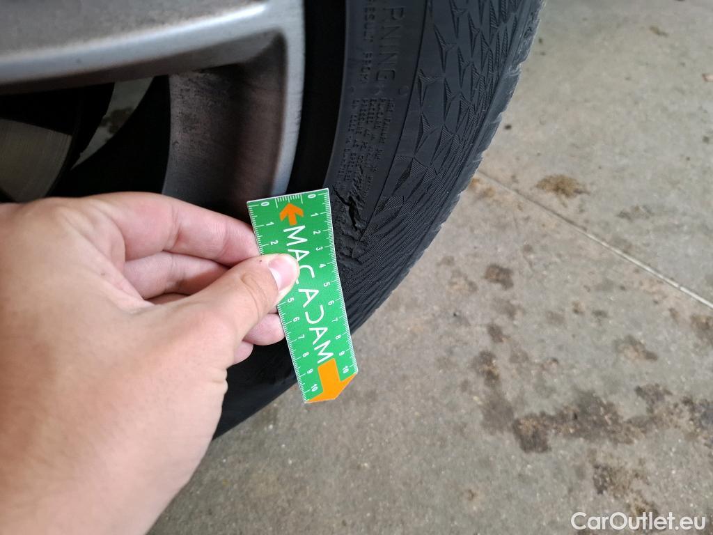  Bmw  Serie 2 BMW  Gran Tourer / 2018 / 5P / monospace 216d Business Design DKG7 #7