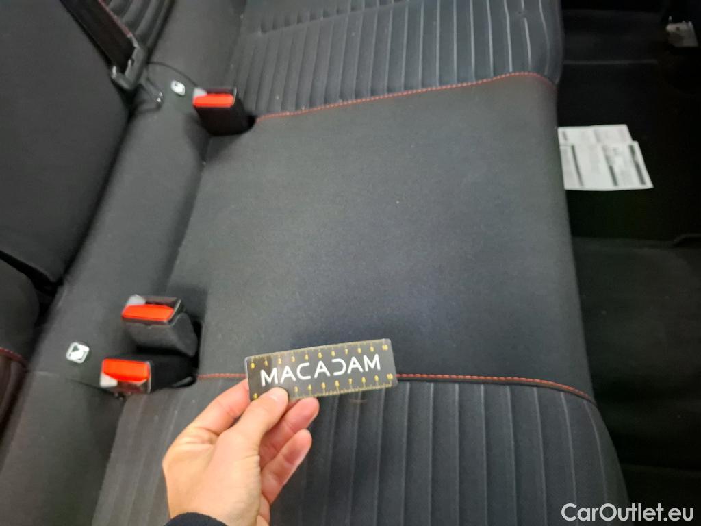  Peugeot  2008  Active Business 1.5 HDi 130CV BVA8 E6d #29