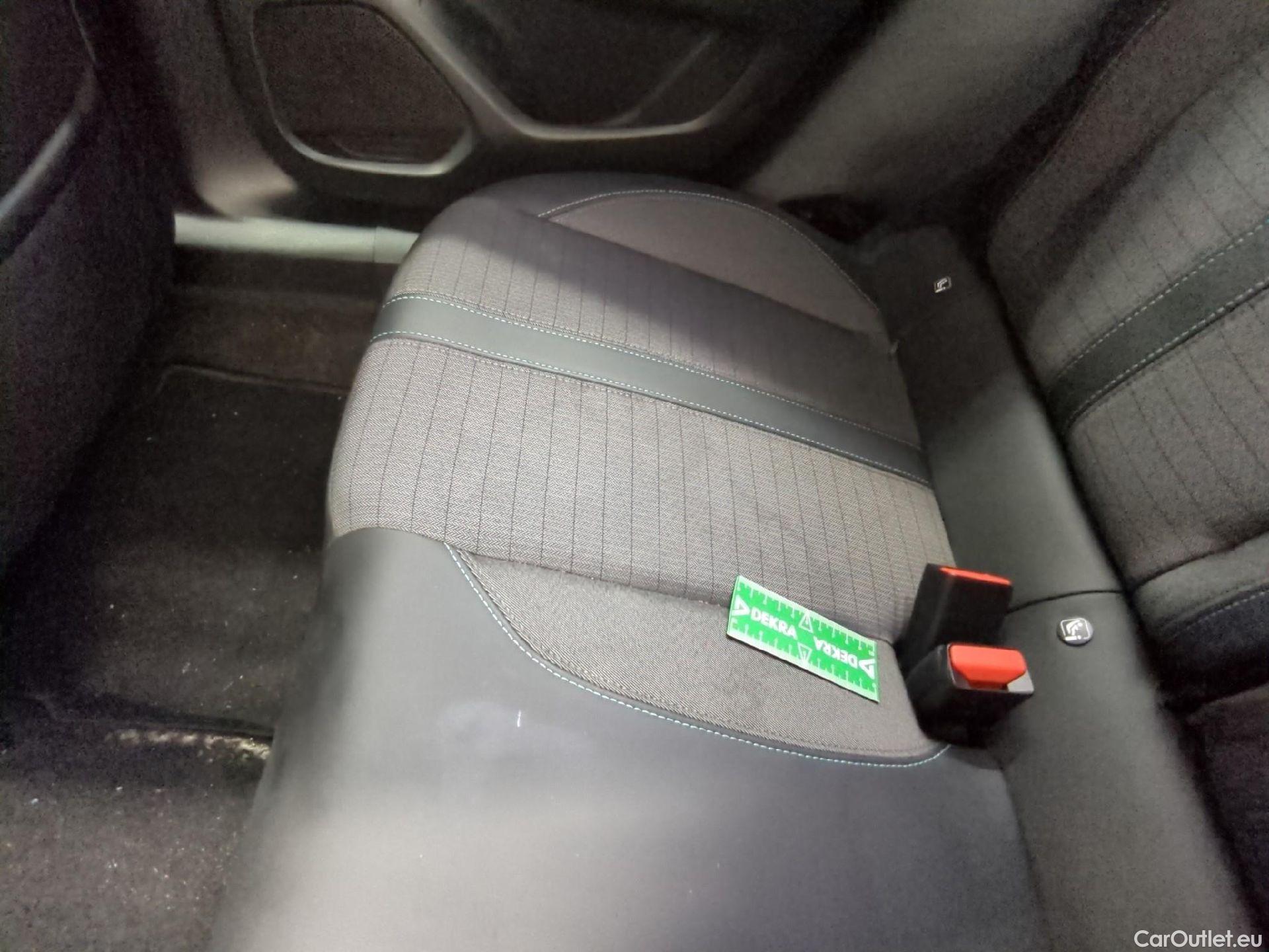  Peugeot  2008  Allure Business 1.5 HDi 130CV BVA8 E6d #4