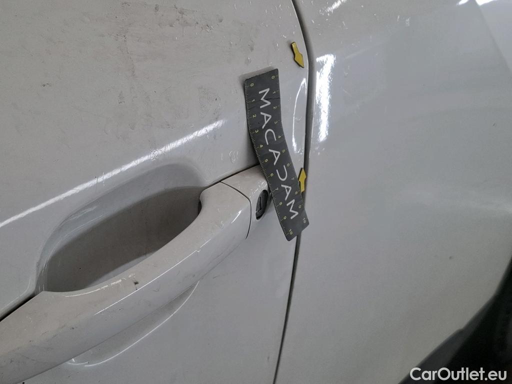  Peugeot  2008  Active Business 1.5 HDi 130CV BVA8 E6d #2