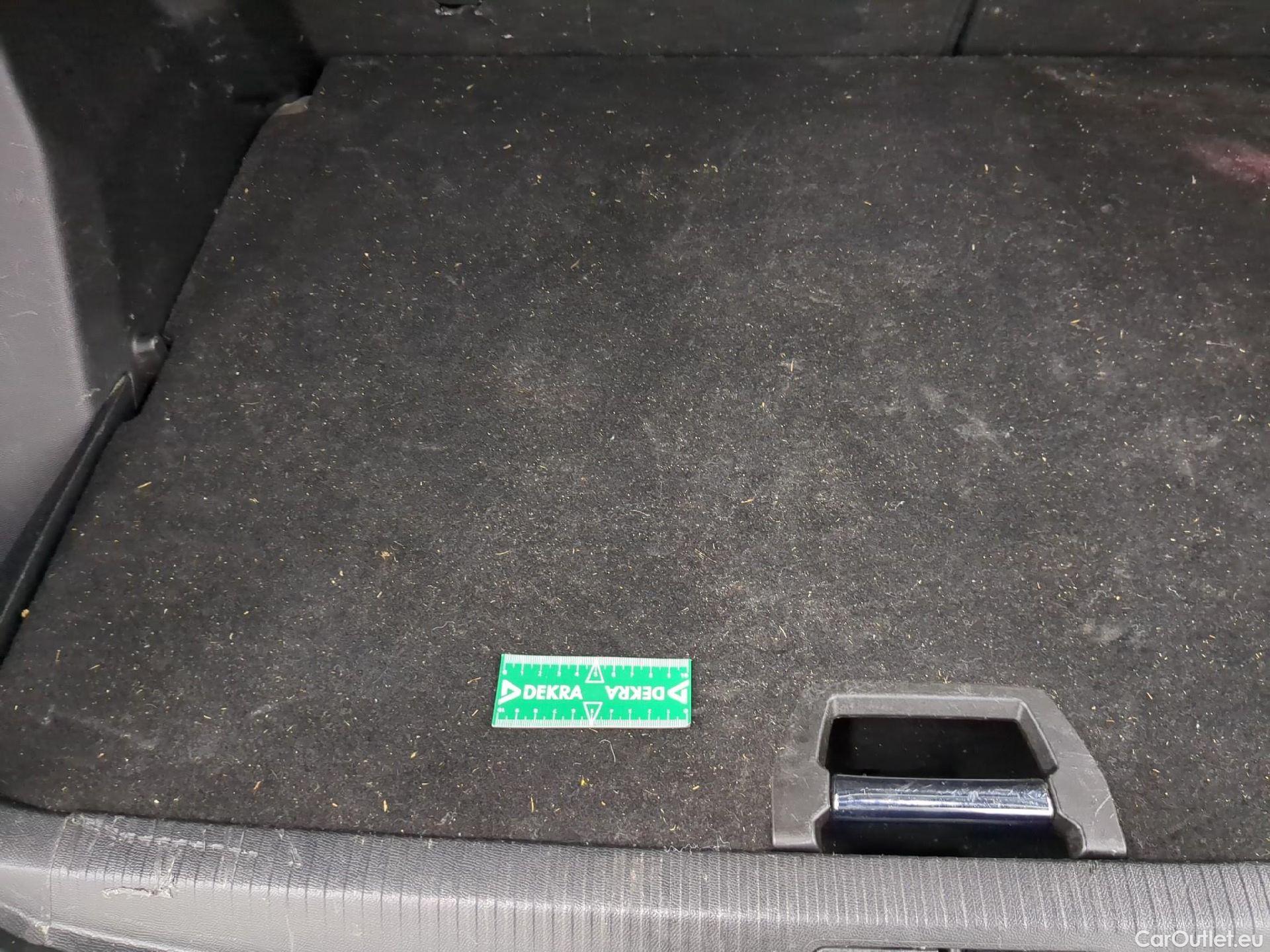  Peugeot  2008  Allure Business 1.5 HDi 130CV BVA8 E6d #8