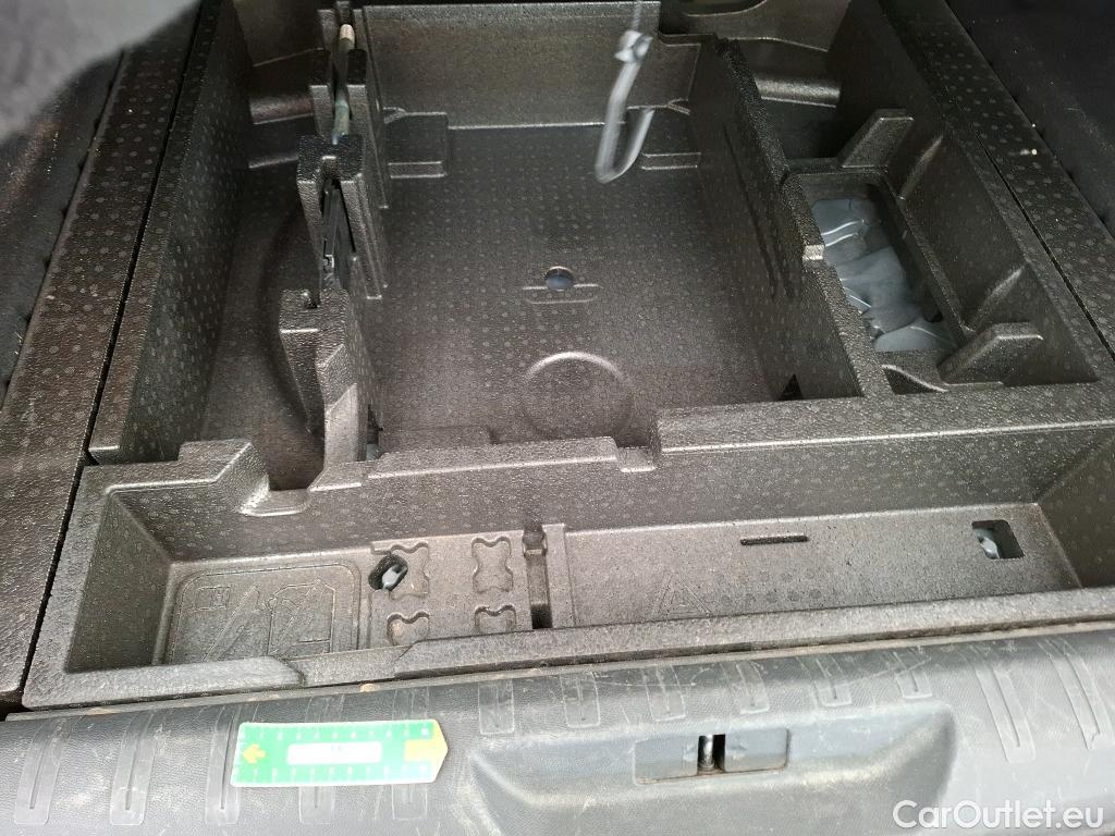  Peugeot  308  SW Allure 1.2 PureTech 130CV BVA8 E6d #15