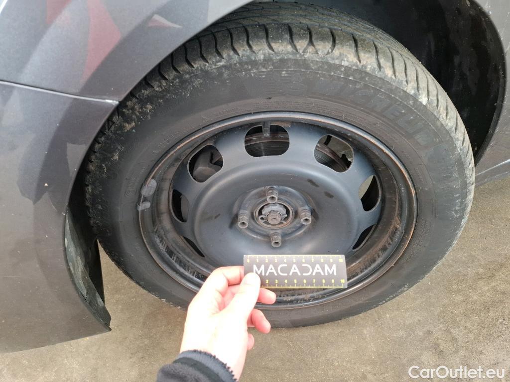  Peugeot  208  Active Business 1.5 HDi 100CV BVM6 E6d #23