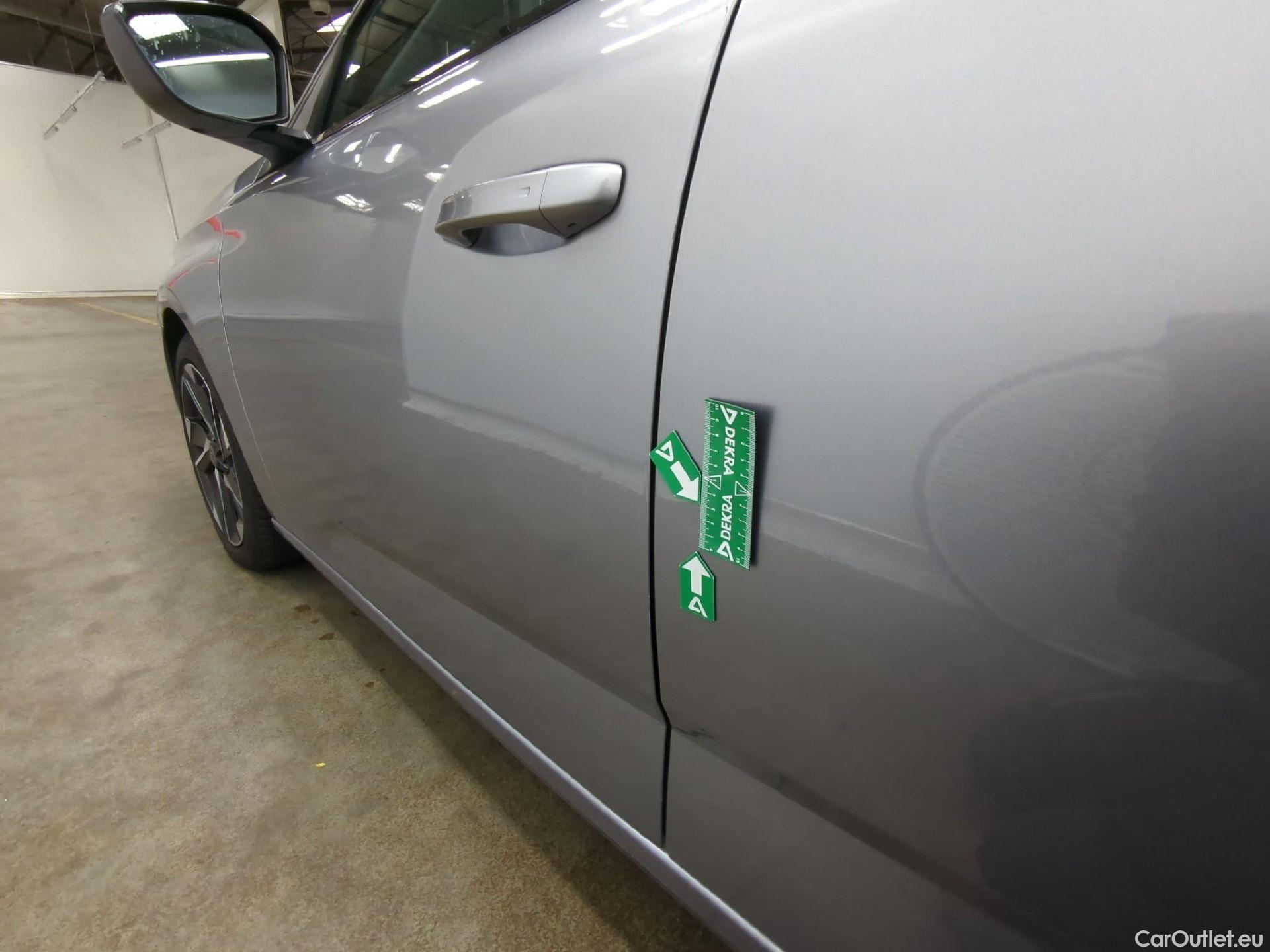  Peugeot  308 PEUGEOT  SW / 2021 / 5P / Break BlueHDi 130 EAT8 ALLURE PACK #31