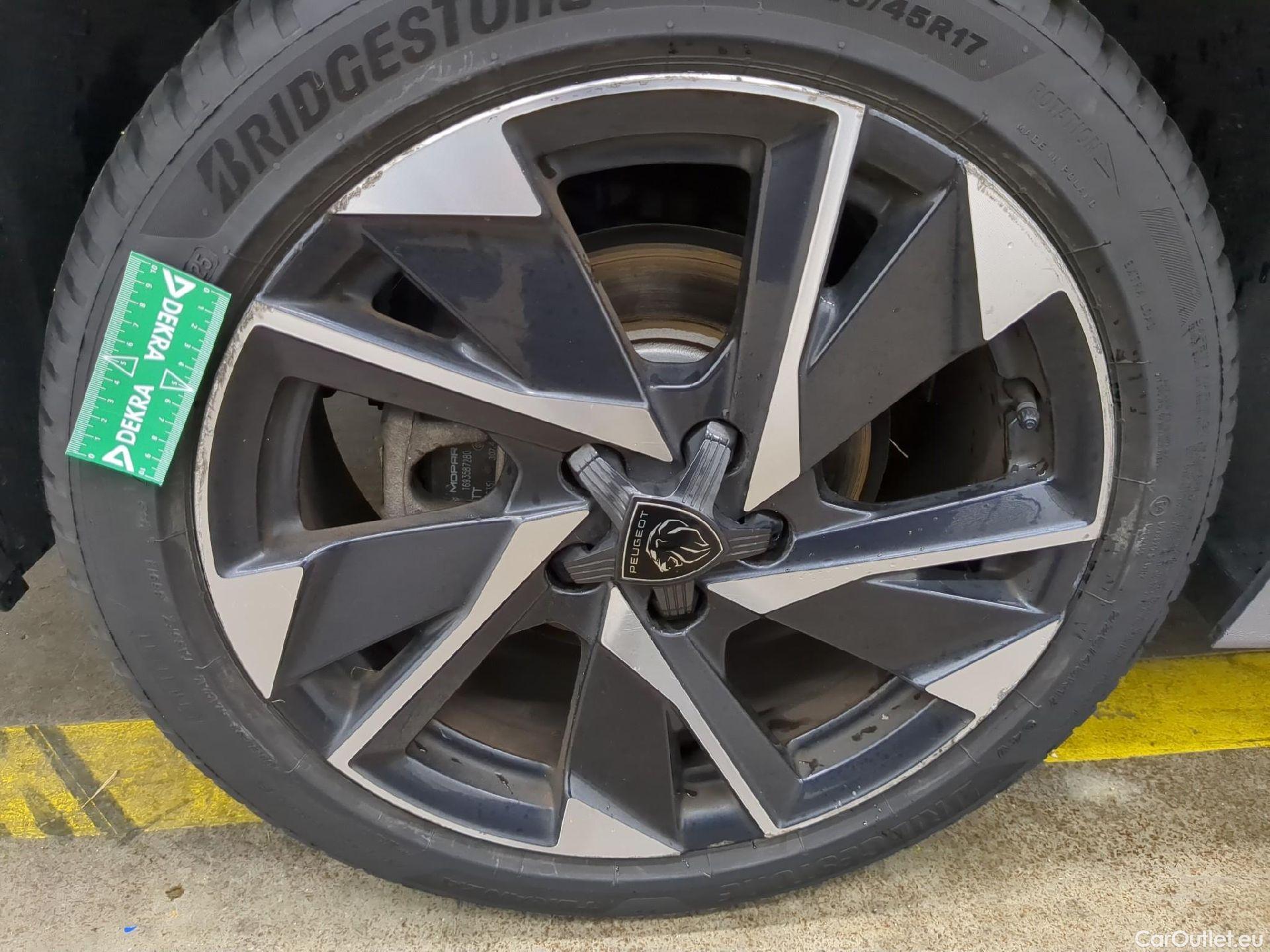  Peugeot  308 PEUGEOT  SW / 2021 / 5P / Break BlueHDi 130 EAT8 ALLURE PACK #21