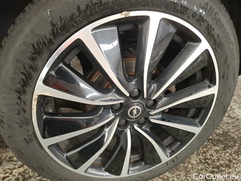  Opel   Grandland X OPEL / 2017 / 5P / SUV 1.5 DIESEL 130 ULTIMATE AUTO #2