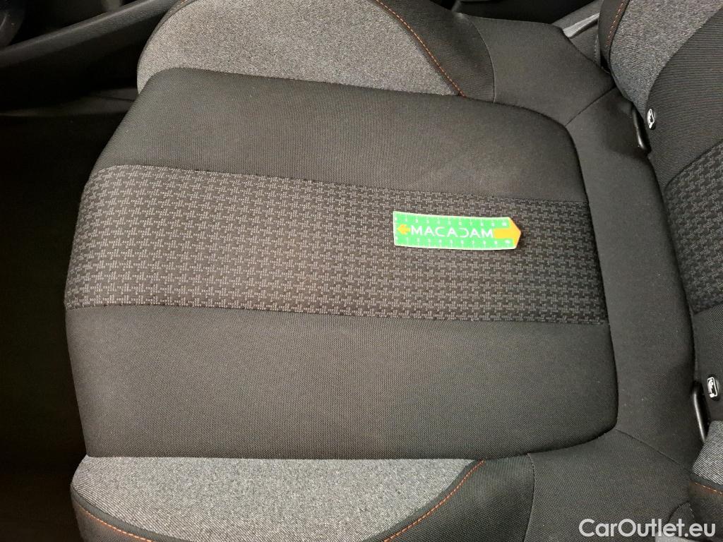  Peugeot  3008  Active Business 1.5 HDi 130CV BVA8 E6d #3