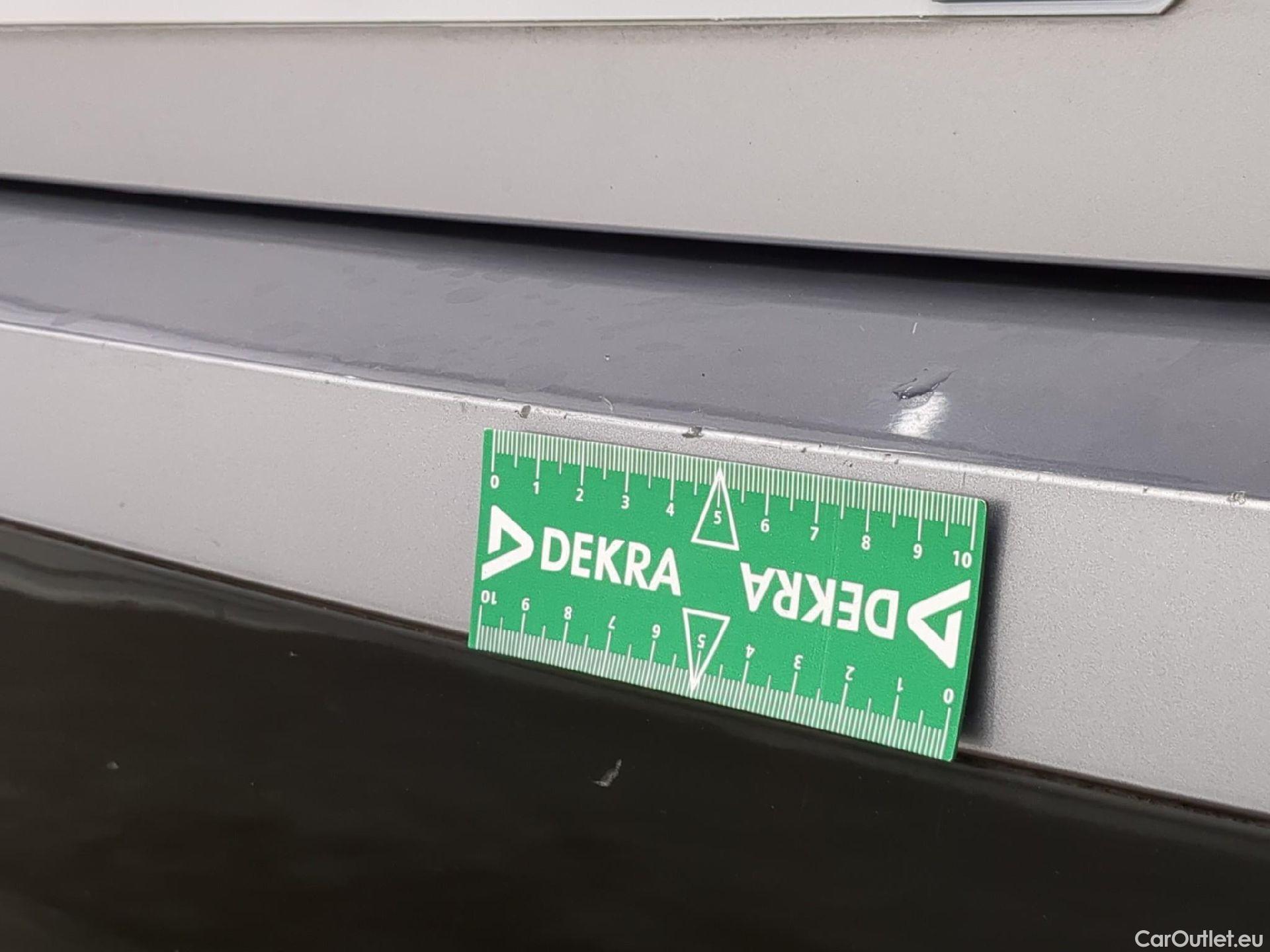  Peugeot  308 PEUGEOT  SW / 2021 / 5P / Break BlueHDi 130 EAT8 ALLURE PACK #36