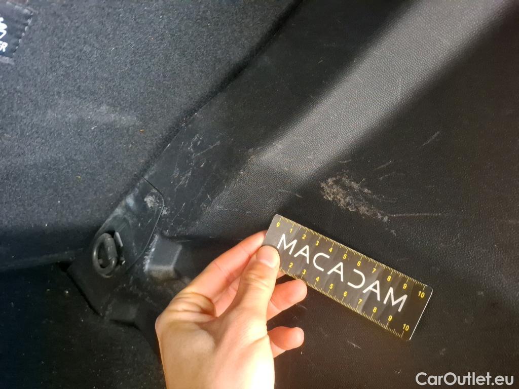  Peugeot  2008  Active Business 1.5 HDi 130CV BVA8 E6d #22