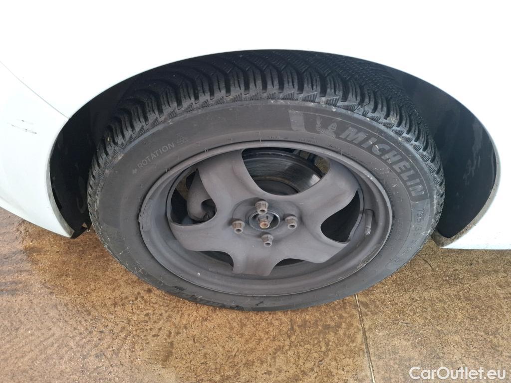  Renault  Clio RENAULT  / 2016 / 5P / Berline &Business TCe 90 #19