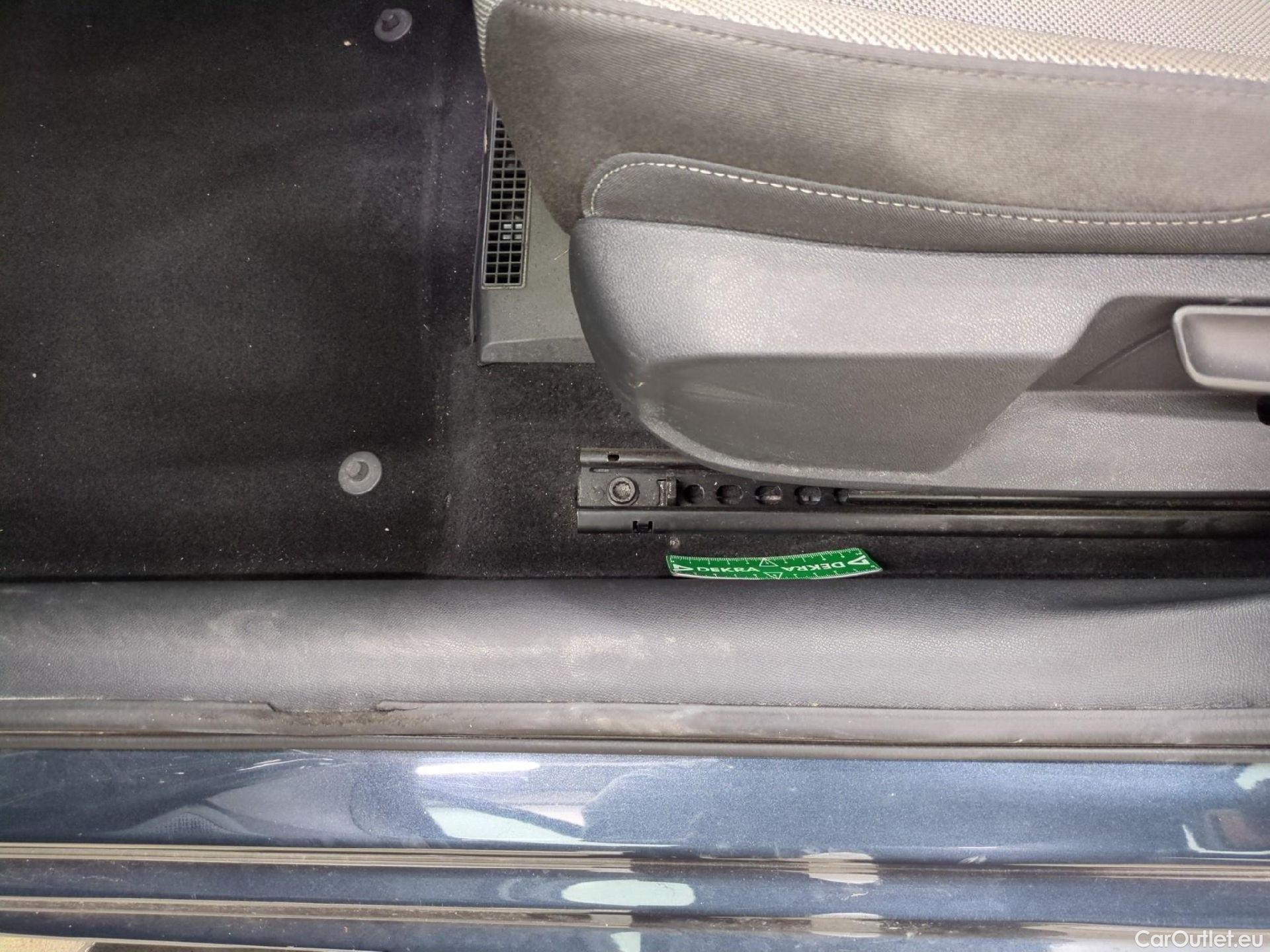  Seat  Leon SEAT  Sportstourer / 2020 / 5P / Break 1.0 eTSI 110 DSG S&S Style Business #1