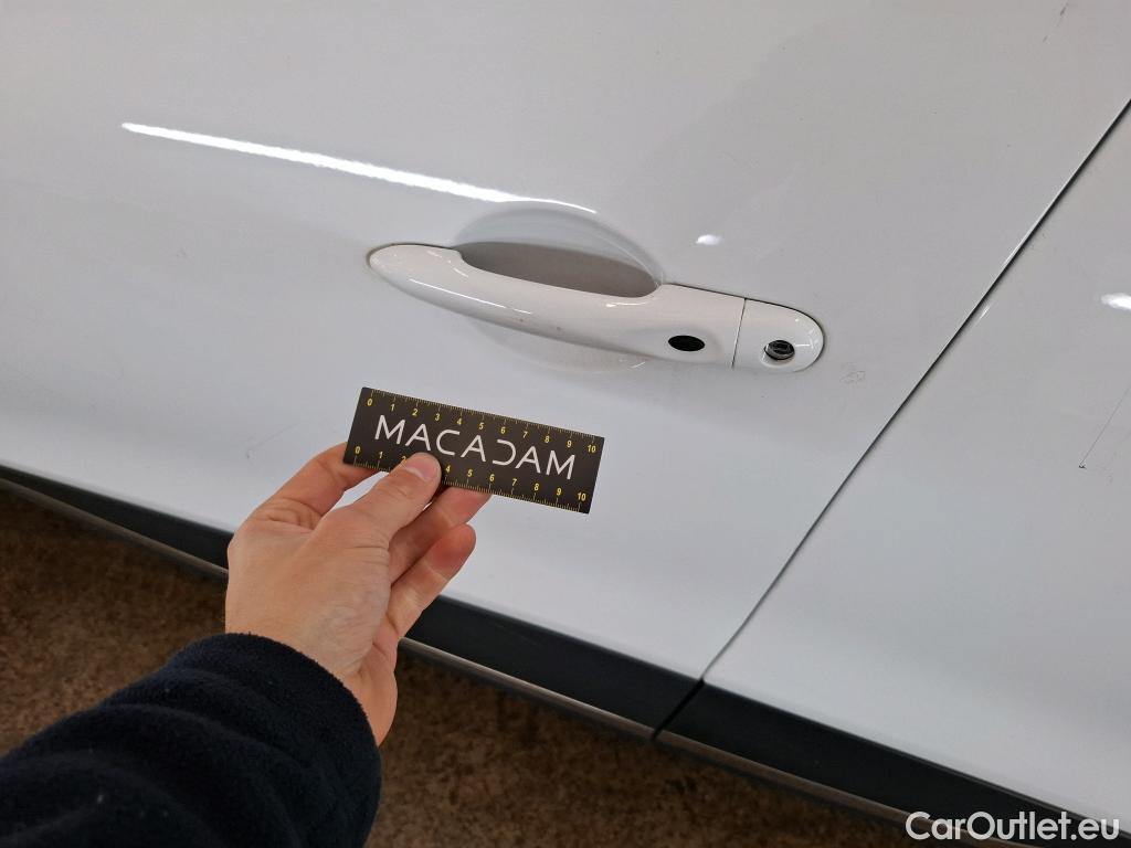  Renault  Clio RENAULT  / 2016 / 5P / Berline &Business TCe 90 #31