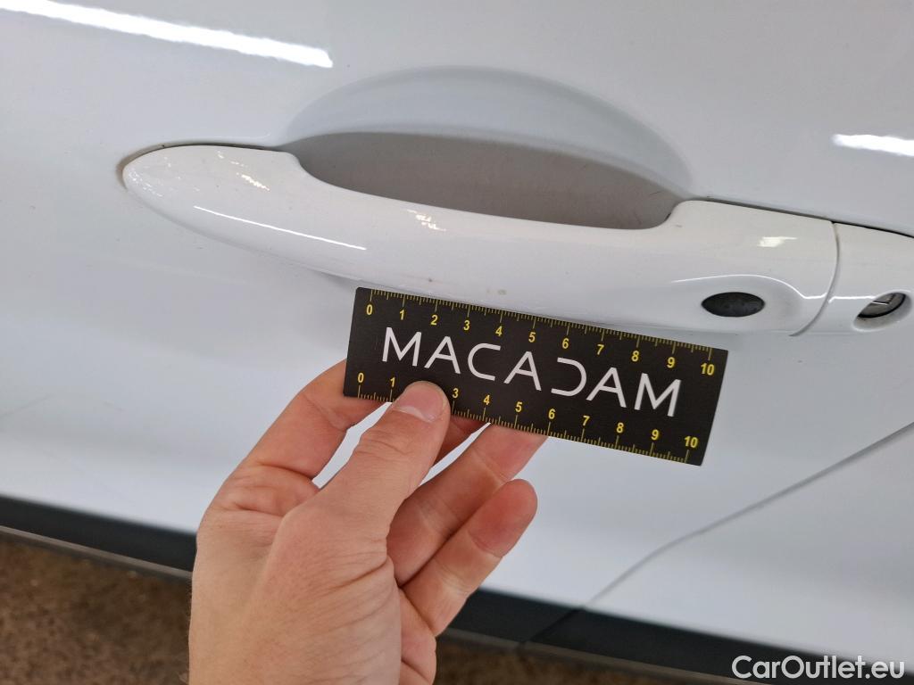  Renault  Clio RENAULT  / 2016 / 5P / Berline &Business TCe 90 #32