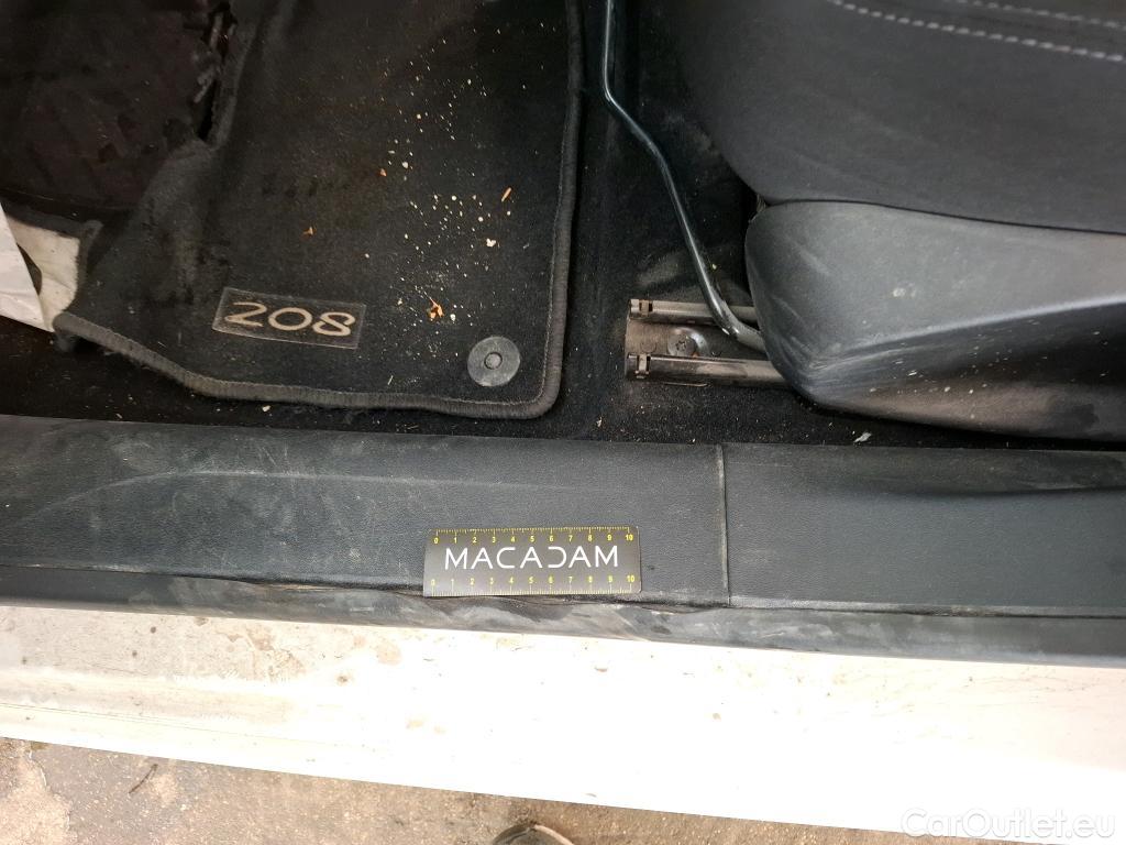  Peugeot  208  Affaire Premium Pack 1.5 HDi 100CV BVM6 E6dT #1