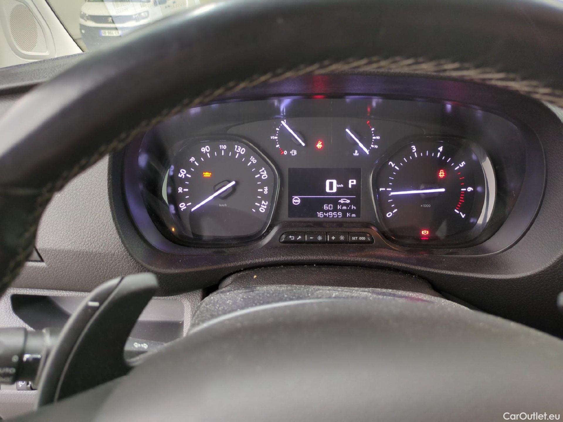  Peugeot  Expert  Fourgon Cabine Approfondie Fixe Asphalt Standard 2.0 HDi 180CV BVA8 E6d #1