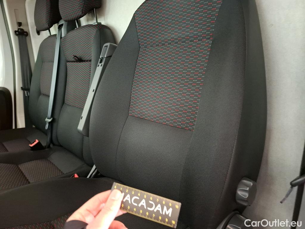  Peugeot  Boxer PEUGEOT  / 2014 / 4P / Fourgon tôlé BlueHDi S&S 120 ASPHALT 330 L2H2 #36