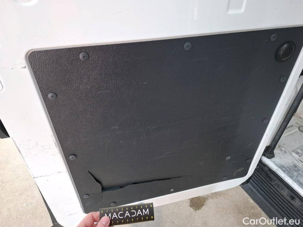  Peugeot  Boxer PEUGEOT  / 2014 / 4P / Fourgon tôlé BlueHDi S&S 120 ASPHALT 330 L2H2 #25