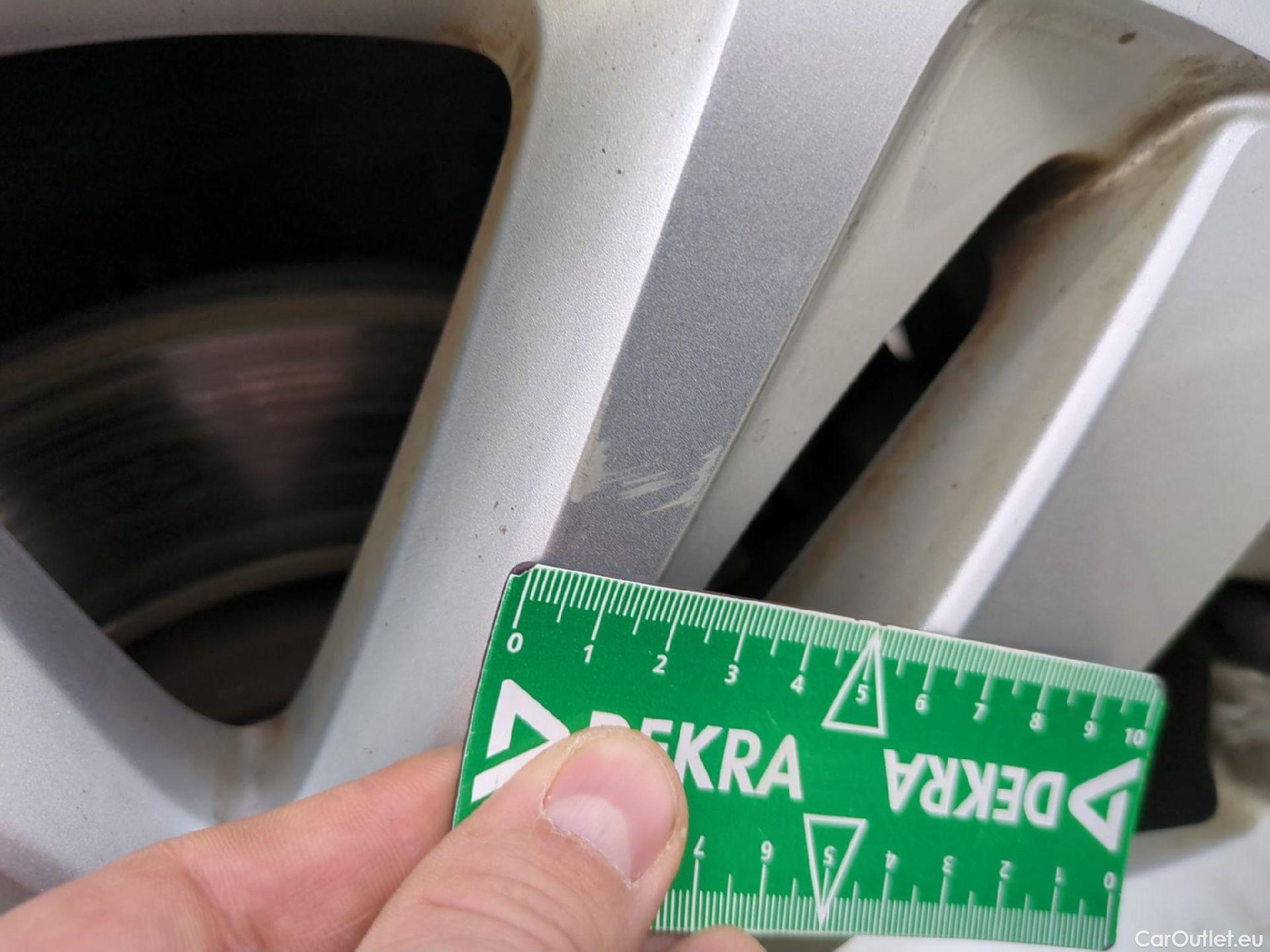  Peugeot  Expert  Fourgon Cabine Approfondie Fixe Asphalt Standard 2.0 HDi 180CV BVA8 E6d #9