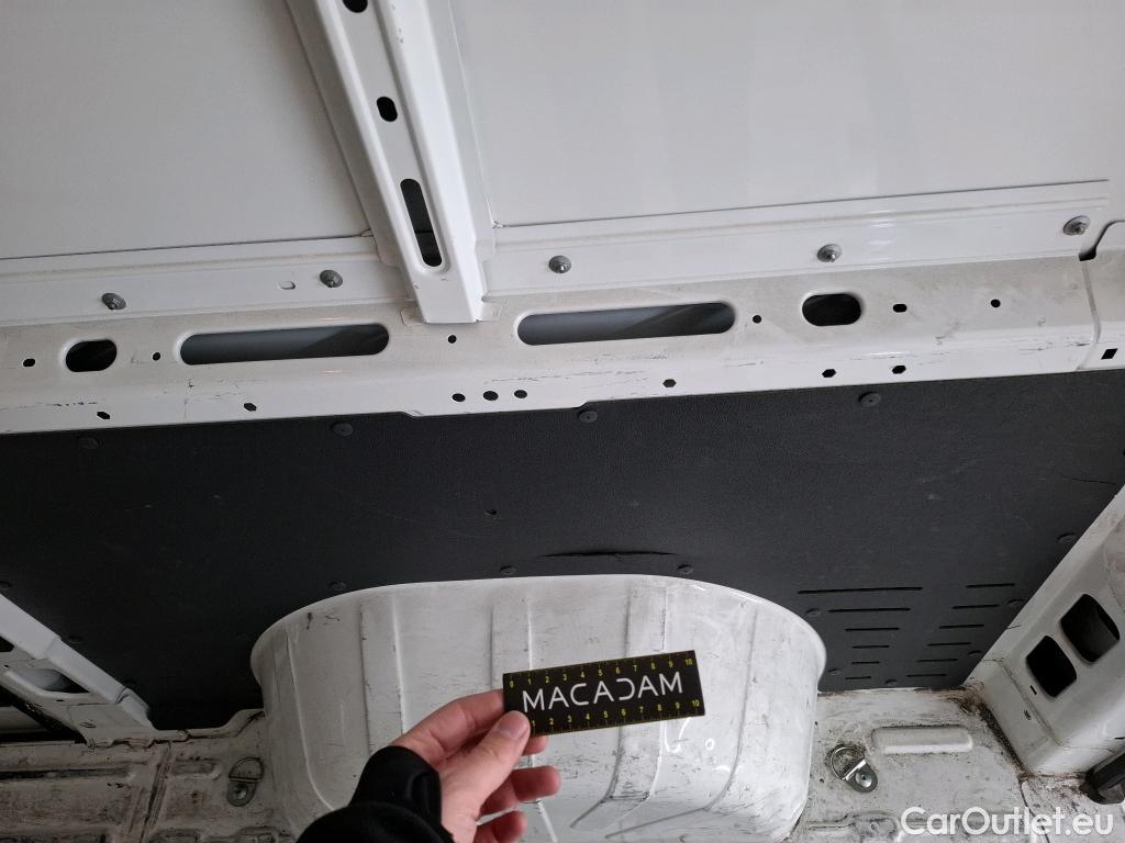  Peugeot  Boxer PEUGEOT  / 2014 / 4P / Fourgon tôlé BlueHDi S&S 120 ASPHALT 330 L2H2 #6