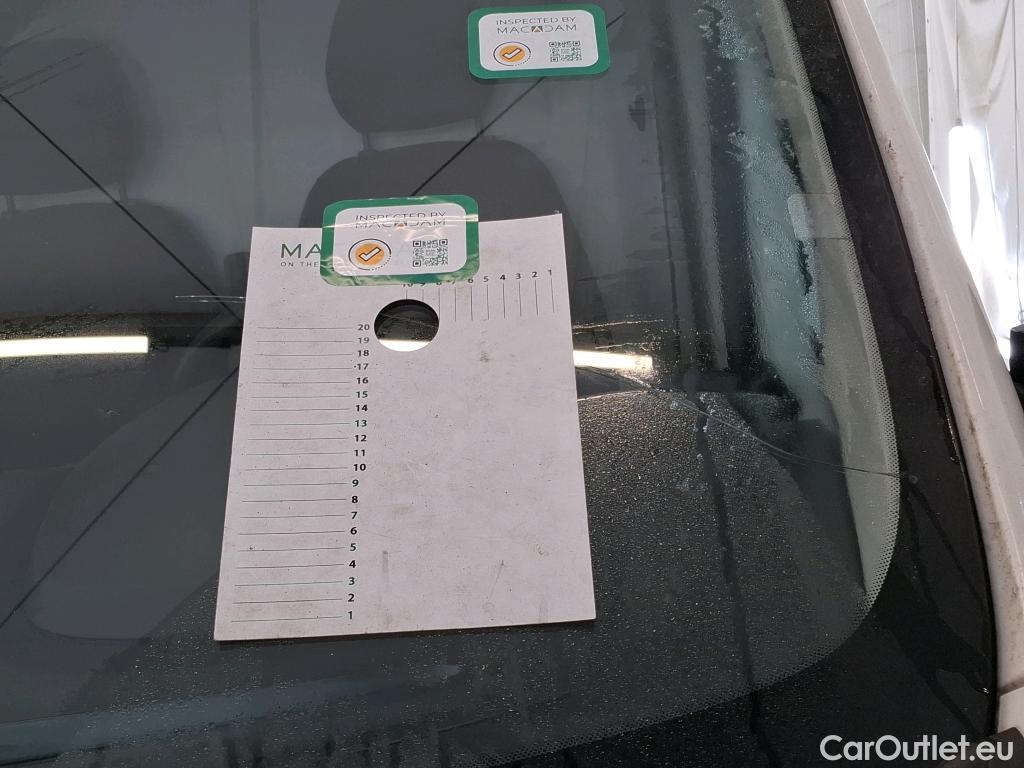  Peugeot  Boxer PEUGEOT  / 2014 / 4P / Fourgon tôlé BlueHDi S&S 120 ASPHALT 330 L2H2 #2