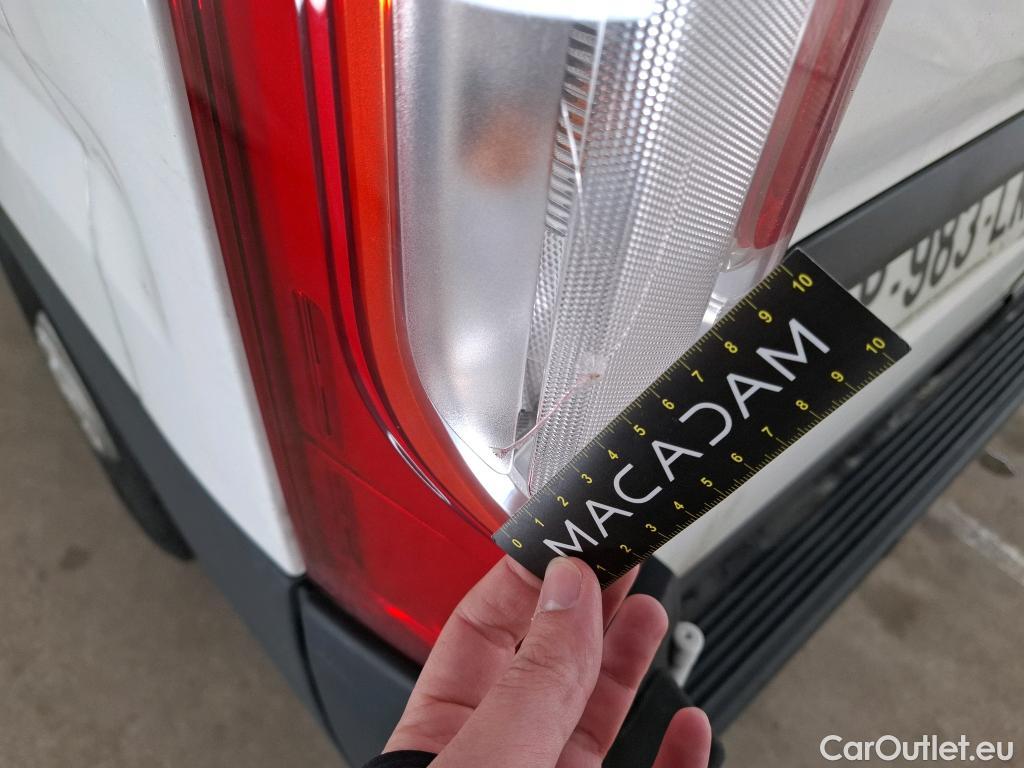  Peugeot  Boxer PEUGEOT  / 2014 / 4P / Fourgon tôlé BlueHDi S&S 120 ASPHALT 330 L2H2 #20