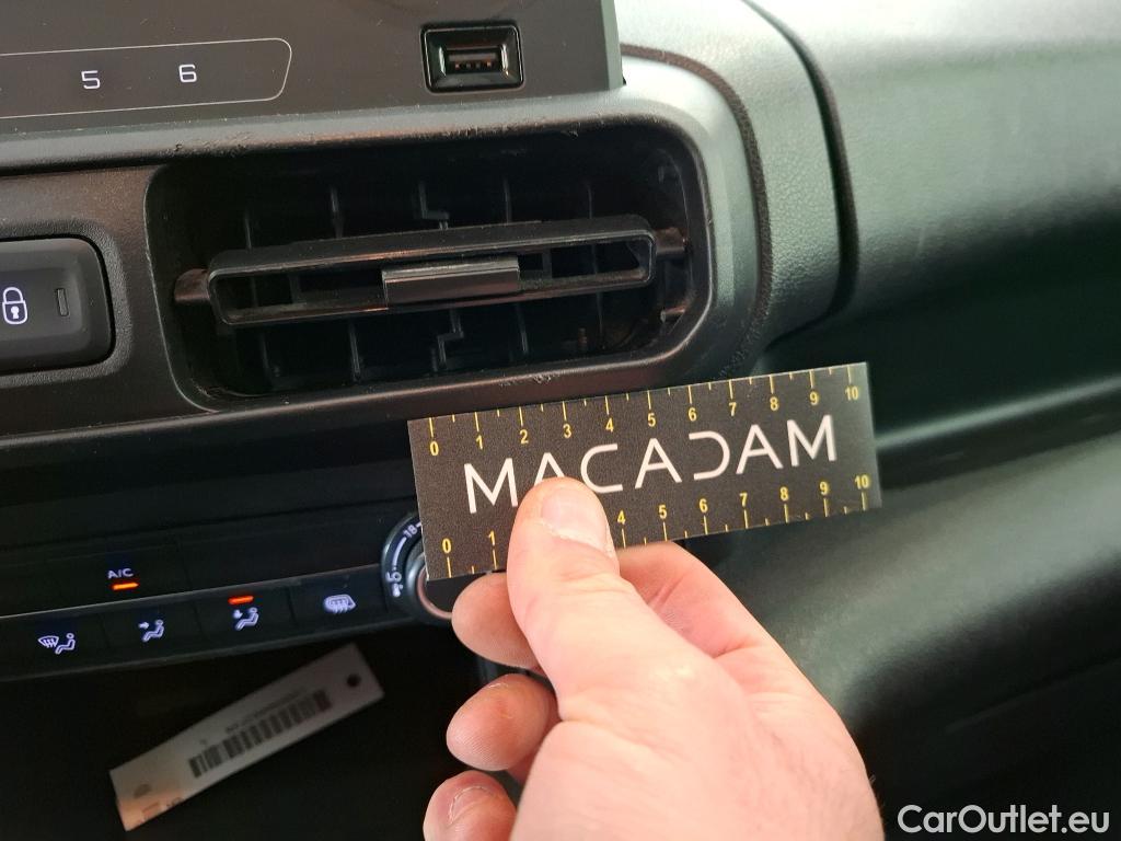  Toyota  Proace TOYOTA  City / 2019 / 4P / Fourgonnette 1.5 Long 130 D-4D Dynamic #33