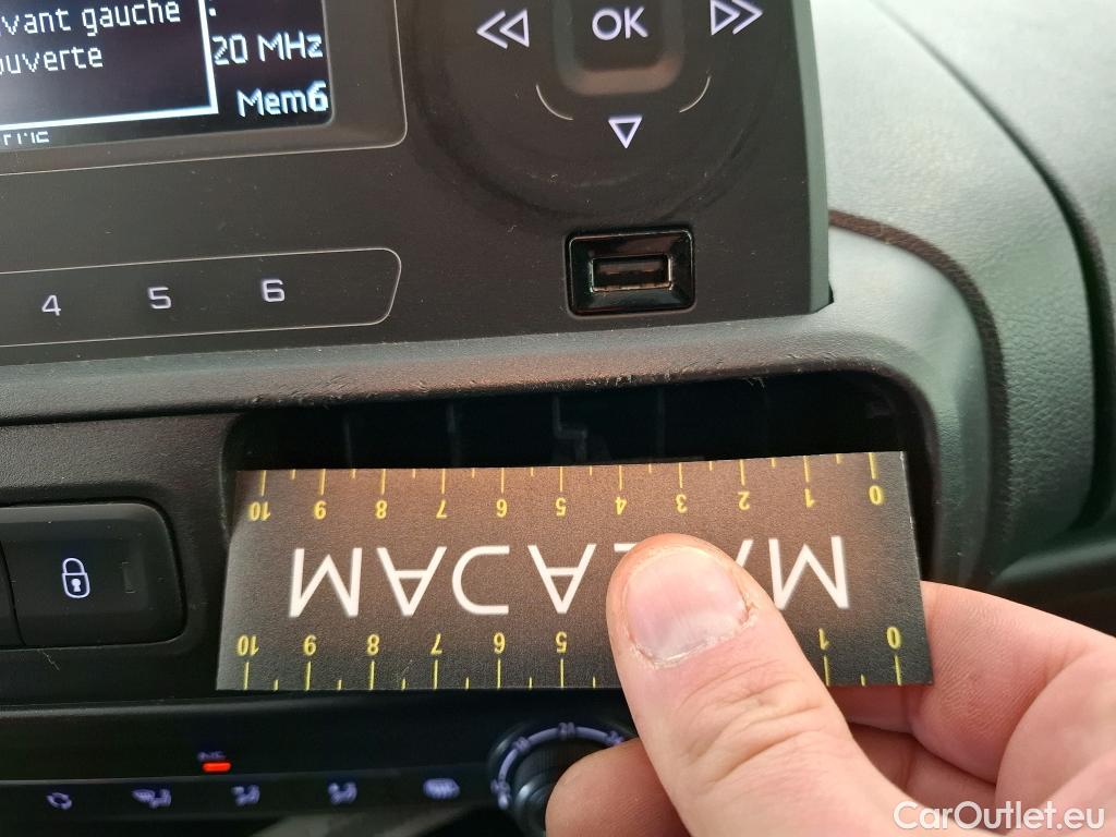  Toyota  Proace TOYOTA  City / 2019 / 4P / Fourgonnette 1.5 Long 130 D-4D Dynamic #32