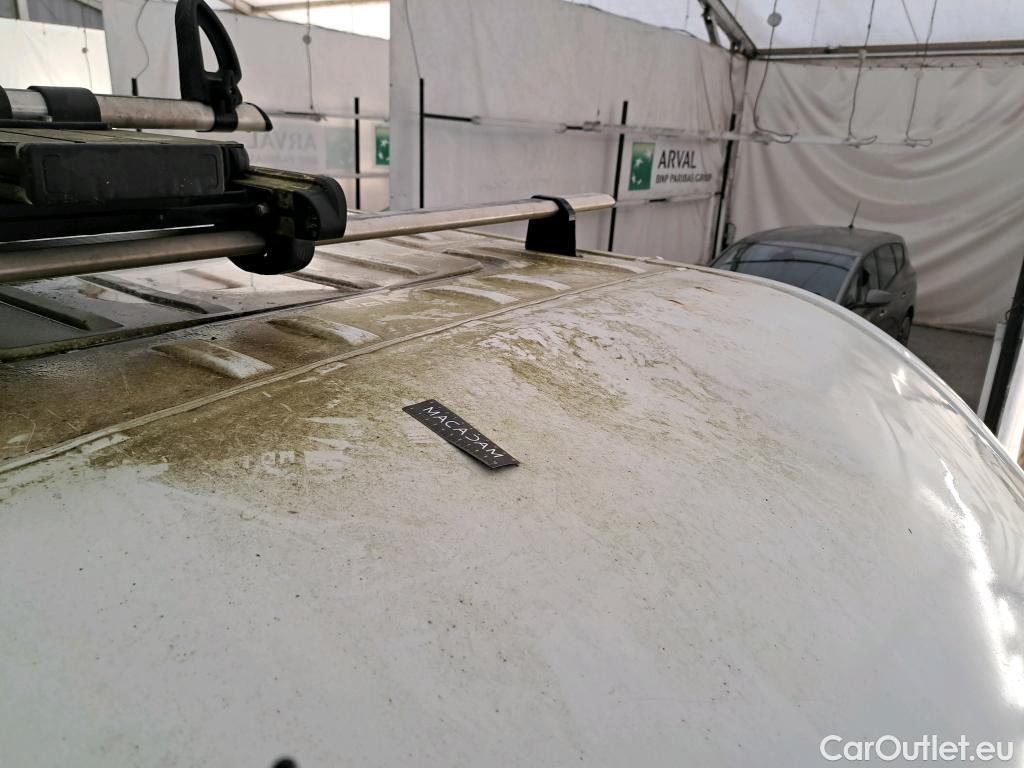  Renault  Master  III Fourgon L2H2 3 5 Grand Confort dCi 130CV BVM6 E6 #18