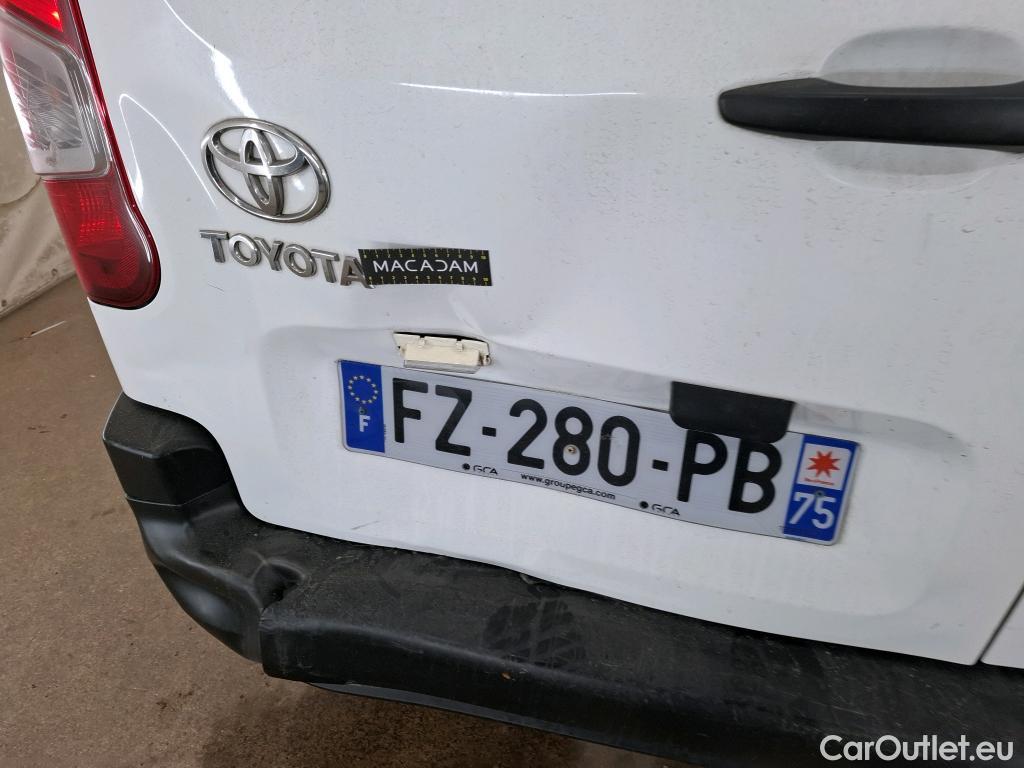  Toyota  Proace TOYOTA  City / 2019 / 4P / Fourgonnette 1.5 Long 130 D-4D Dynamic #42