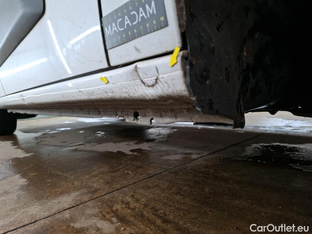  Toyota  Proace TOYOTA  City / 2019 / 4P / Fourgonnette 1.5 Long 130 D-4D Dynamic #19