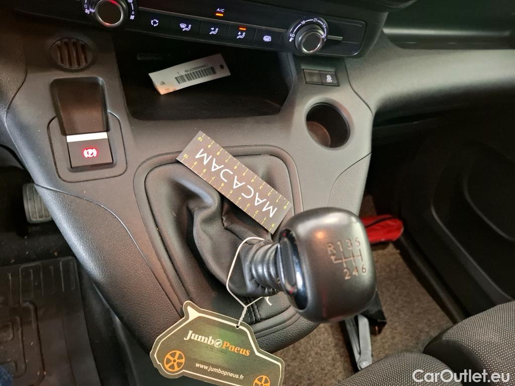  Toyota  Proace TOYOTA  City / 2019 / 4P / Fourgonnette 1.5 Long 130 D-4D Dynamic #34