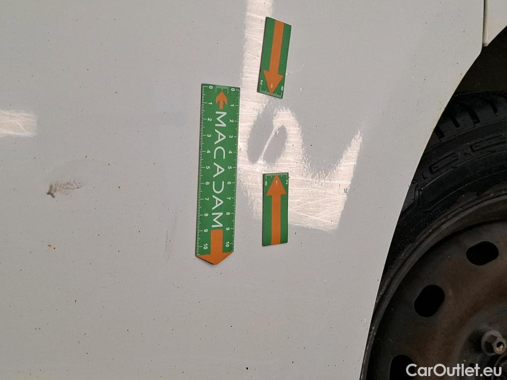  Renault  Trafic  Furgon Grand Confort L1H1 1200 1.6 dCi 125CV BVM6 E6 #22