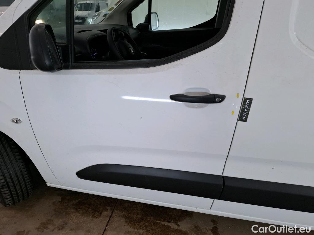  Toyota  Proace TOYOTA  City / 2019 / 4P / Fourgonnette 1.5 Long 130 D-4D Dynamic #40