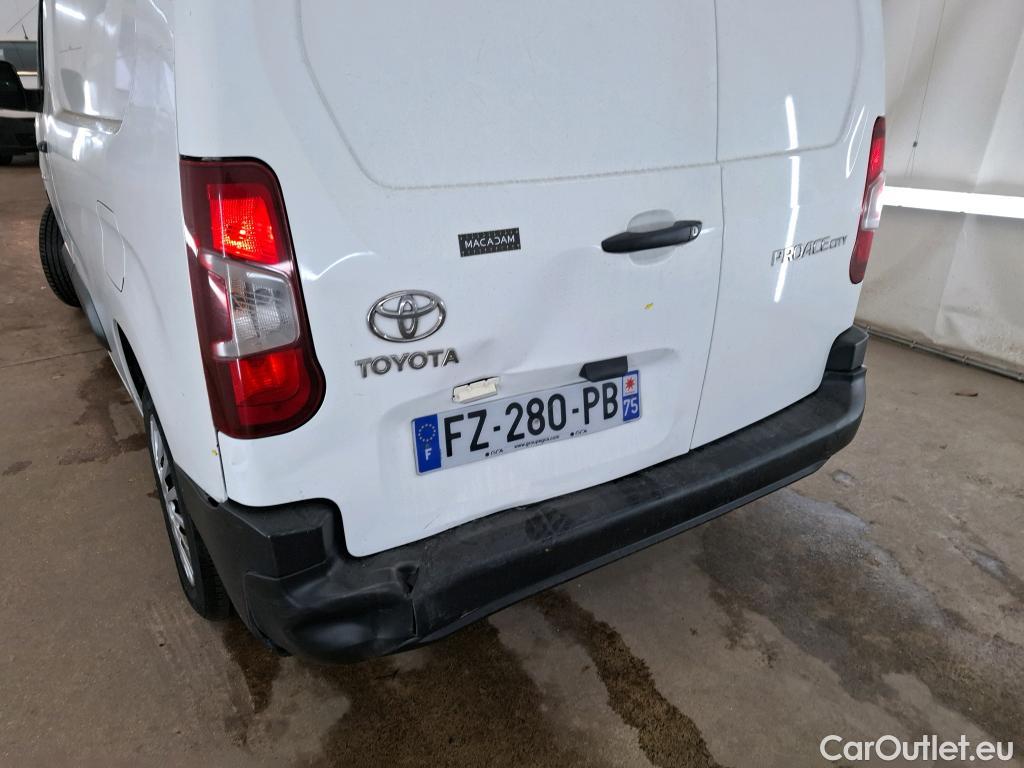  Toyota  Proace TOYOTA  City / 2019 / 4P / Fourgonnette 1.5 Long 130 D-4D Dynamic #1