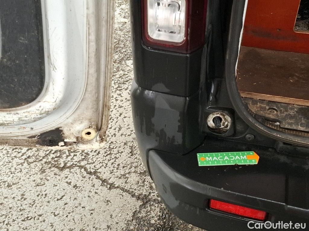  Renault  Trafic  Furgon Grand Confort L1H1 1200 1.6 dCi 125CV BVM6 E6 #38