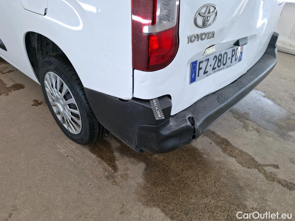  Toyota  Proace TOYOTA  City / 2019 / 4P / Fourgonnette 1.5 Long 130 D-4D Dynamic #24