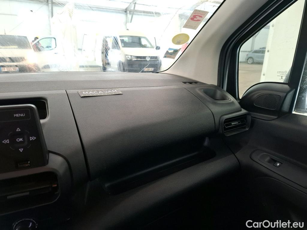  Toyota  Proace TOYOTA  City / 2019 / 4P / Fourgonnette 1.5 Long 130 D-4D Dynamic #59