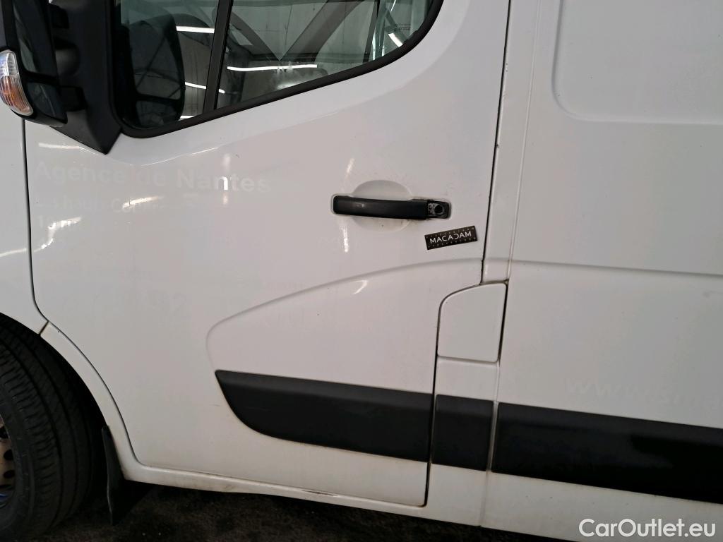  Renault  Master  III Fourgon L2H2 3 5 Grand Confort dCi 130CV BVM6 E6 #39