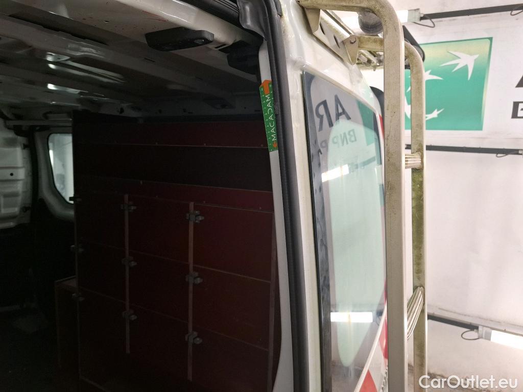  Renault  Trafic  Furgon Grand Confort L1H1 1200 1.6 dCi 125CV BVM6 E6 #17