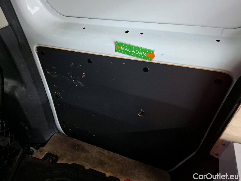  Renault  Kangoo  Express Grand Confort (L1) 1.5 dCi 90CV BVM5 E6 #30