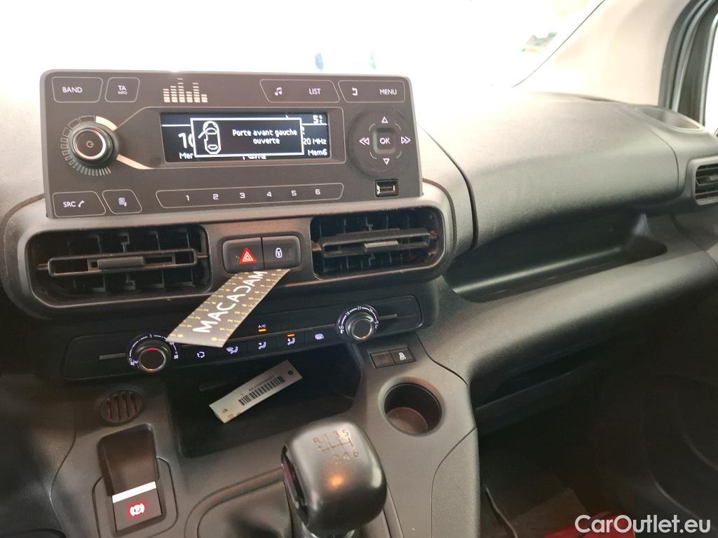  Toyota  Proace TOYOTA  City / 2019 / 4P / Fourgonnette 1.5 Long 130 D-4D Dynamic #36