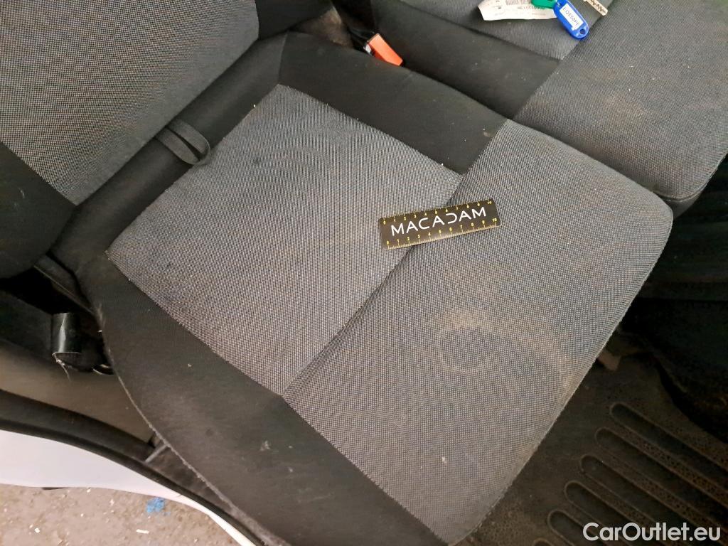  Renault  Master  III Fourgon L2H2 3 5 Grand Confort dCi 130CV BVM6 E6 #63