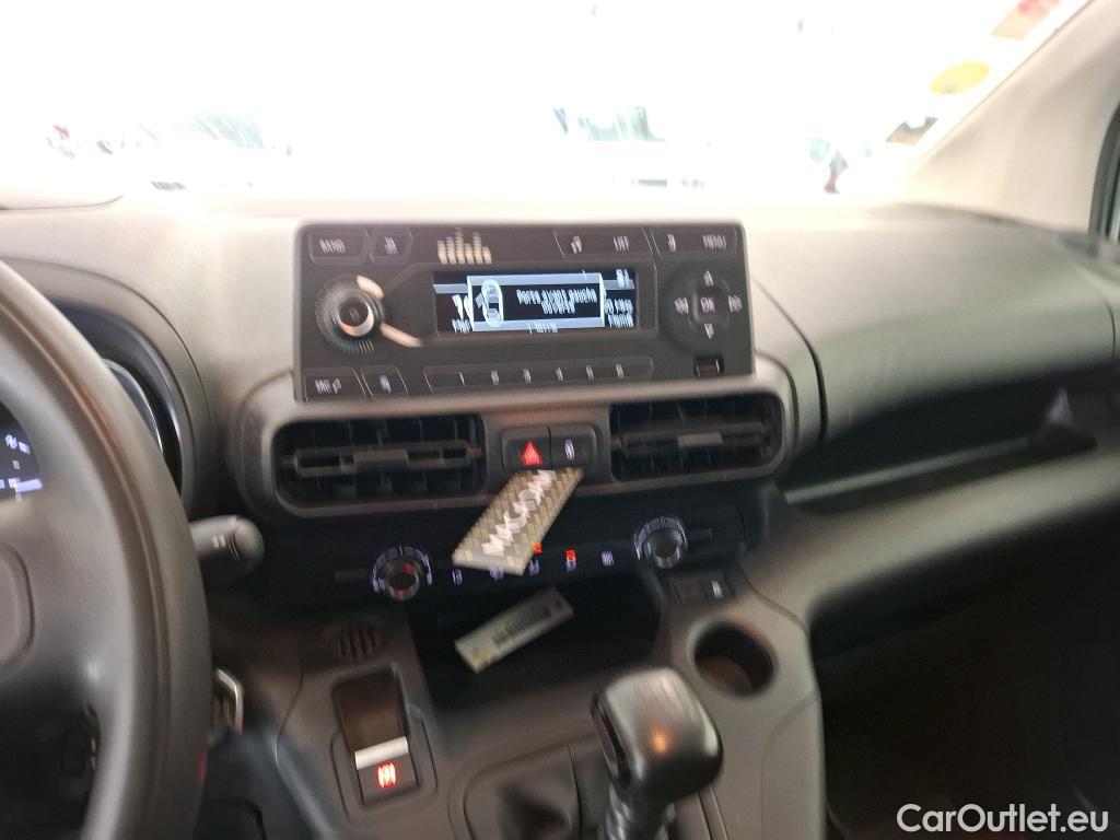  Toyota  Proace TOYOTA  City / 2019 / 4P / Fourgonnette 1.5 Long 130 D-4D Dynamic #31