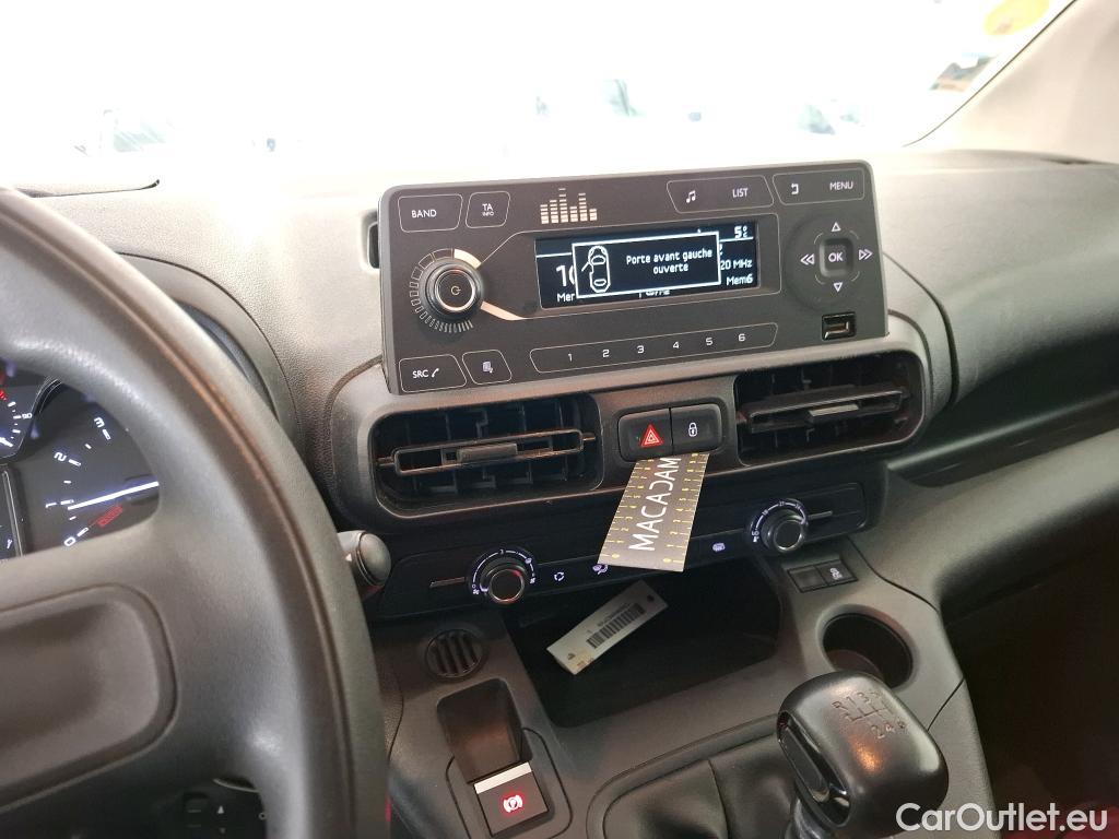  Toyota  Proace TOYOTA  City / 2019 / 4P / Fourgonnette 1.5 Long 130 D-4D Dynamic #38